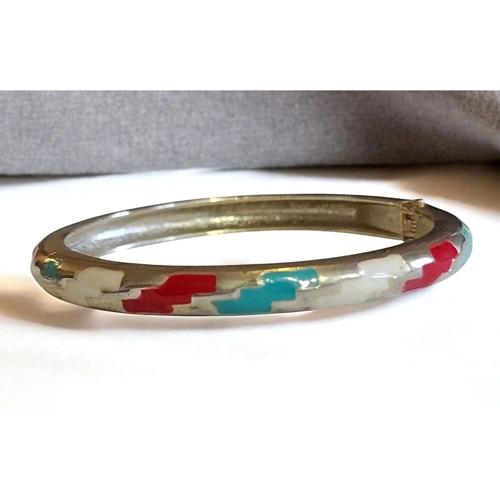 Vintage Silver Tone Hinged Enamel Bracelet Aztec Pattern